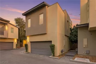 Primary Photo for MLS#: 2749005