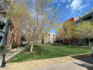 Photo #2: 2749016 Listing