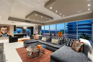 Photo #4: 2749088 Listing 