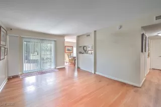 Photo #4: 2749097 Listing 