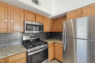 Photo #6: 2749180 Listing 