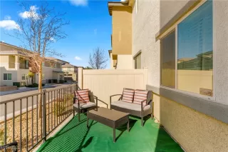 Photo #5: 2749190 Listing