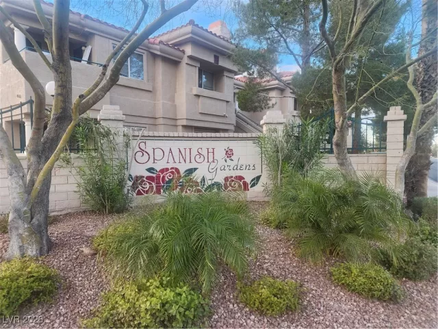 MLS: 2749221 Condo For Sale