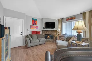 Photo #2: 2749221 Listing 