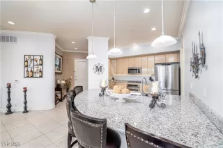 Photo #3: 2749293 Listing