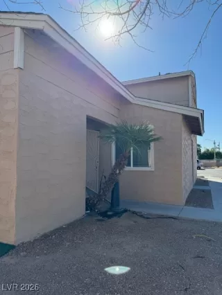 Photo #2: 2749302 Listing 