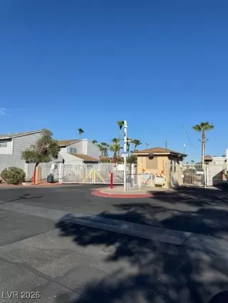 Photo #5: 2749302 Listing 