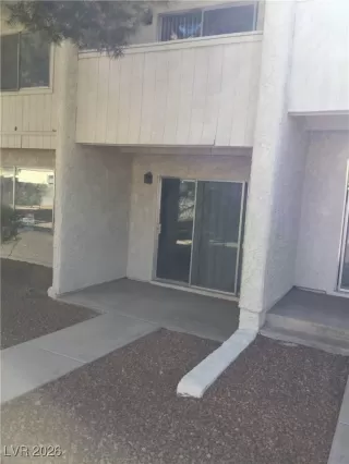 Photo #1: 2749308 Listing