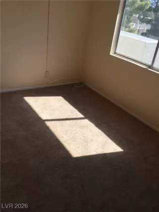 Photo #6: 2749308 Listing