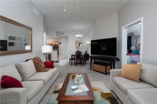 Photo #4: 2749336 Listing