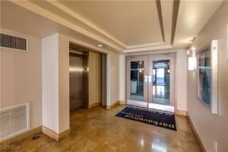 Photo #6: 2749336 Listing