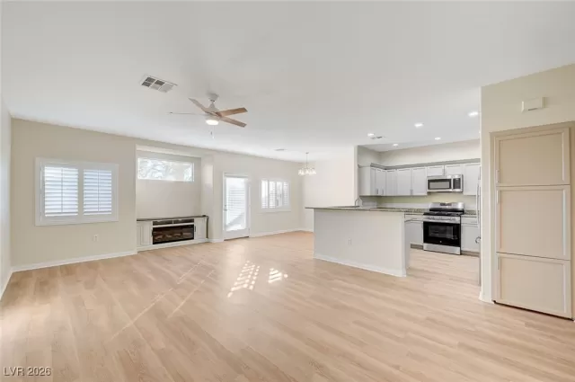 MLS: 2749373 Condo For Sale