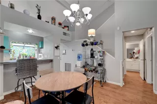 Photo #5: 2749375 Listing