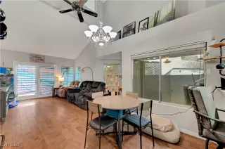 Photo #6: 2749375 Listing