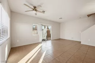 Photo #4: 2749388 Listing 