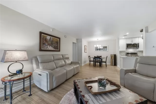 MLS: 2749473 Condo For Sale