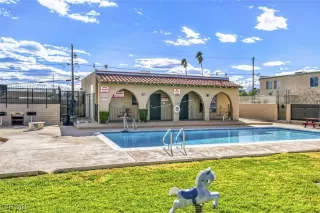 Photo #1: 2749498 Listing 