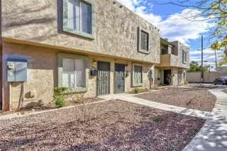 Photo #4: 2749498 Listing 