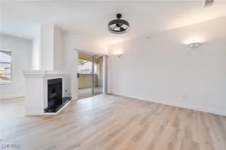 Photo #2: 2749506 Listing 