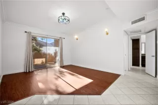 Photo #2: 2749531 Listing