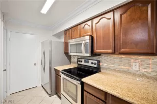 Photo #6: 2749531 Listing