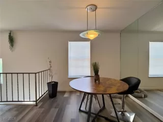 Photo #2: 2749543 Listing 