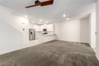 Photo #2: 2749551 Listing 