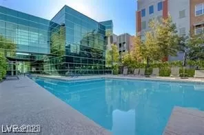 Photo #3: 2749561 Listing