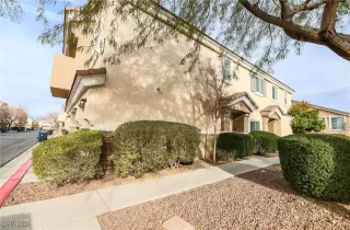 Photo #3: 2749584 Listing