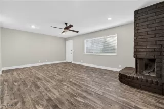 Photo #3: 2749627 Listing 