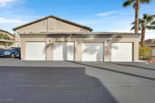 Photo #4: 2749637 Listing