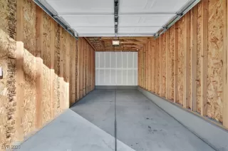 Photo #5: 2749637 Listing