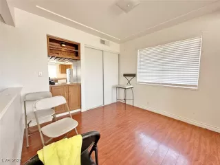 Photo #3: 2749650 Listing 