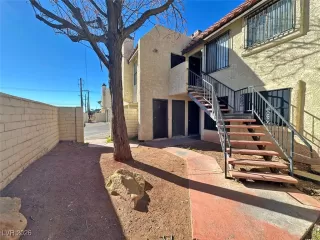 Photo #4: 2749650 Listing 