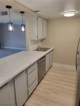 Photo #2: 2749704 Listing 