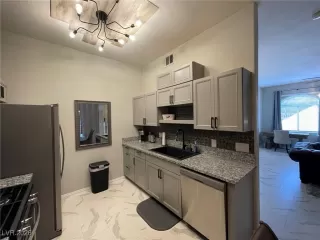 Photo #3: 2749709 Listing 