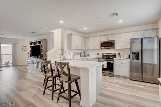 MLS: 2749721 Condo For Sale