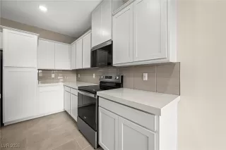 Photo #6: 2749732 Listing