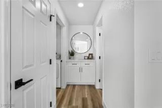 Photo #2: 2749759 Listing