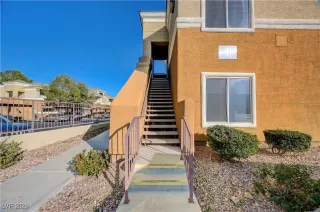 Photo #3: 2749761 Listing