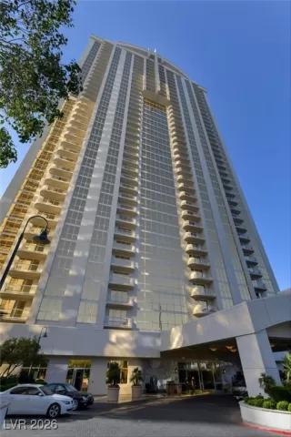 Photo #1: 2749844 Listing