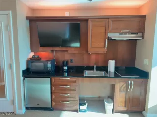 Photo #6: 2749844 Listing