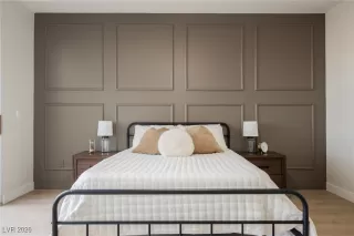 Photo #2: 2749866 Listing