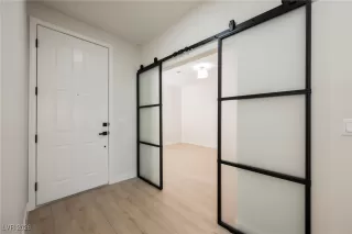 Photo #5: 2749866 Listing