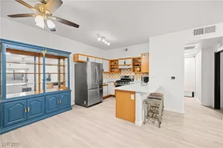 Photo #1: 2749872 Listing 