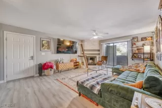 Photo #2: 2749895 Listing 