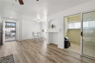 Photo #4: 2749901 Listing