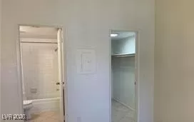 Photo #4: 2749915 Listing