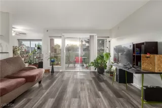 Photo #2: 2749916 Listing 