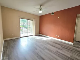 Photo #3: 2749921 Listing